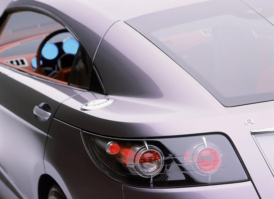 Детали экстерьера Chrysler Airflite Concept 2003 года  (фото 11 из 20)